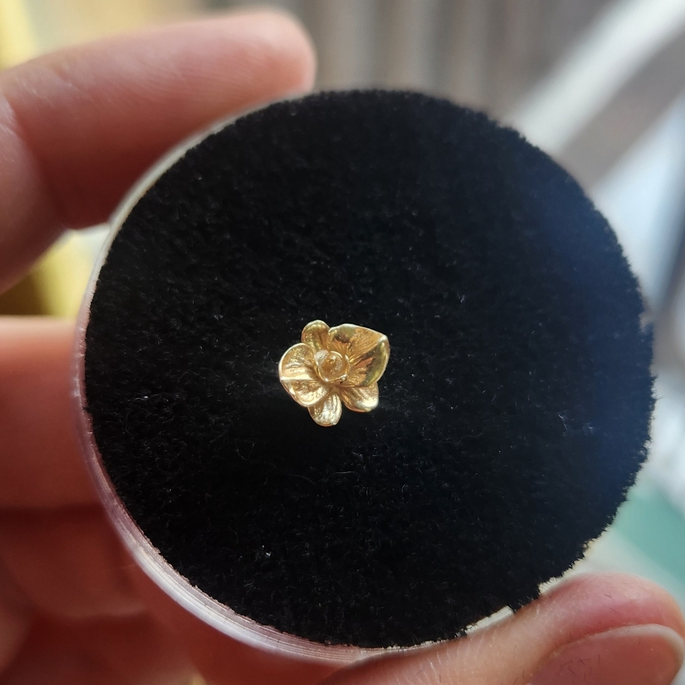 Tawapa gold Orchid threadless end